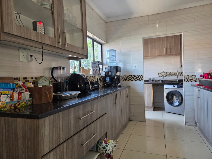 5 Bedroom Property for Sale in Croydon Gauteng