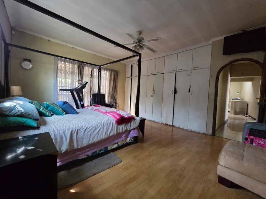 5 Bedroom Property for Sale in Croydon Gauteng