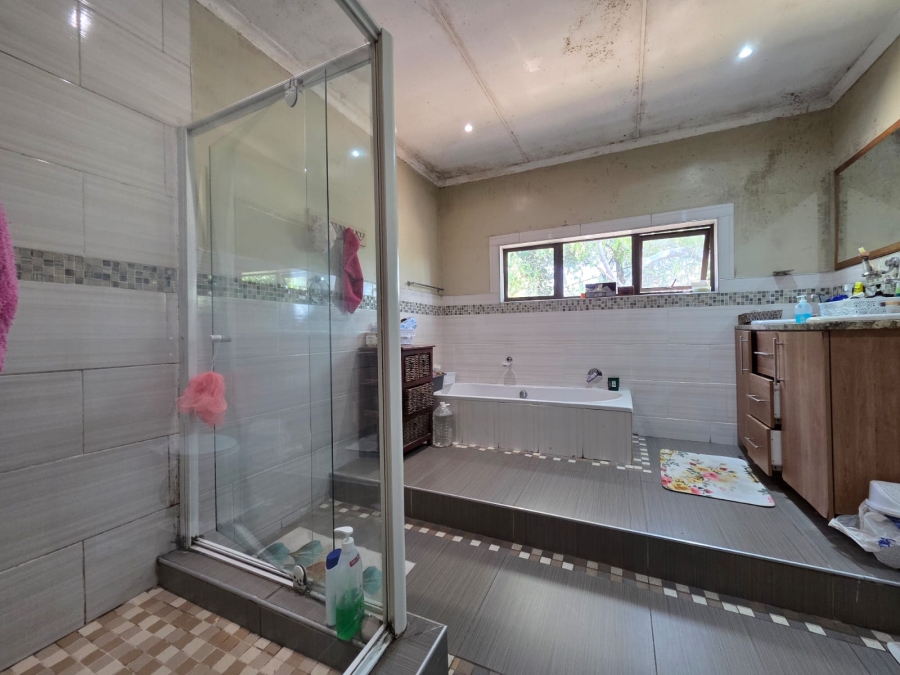 5 Bedroom Property for Sale in Croydon Gauteng