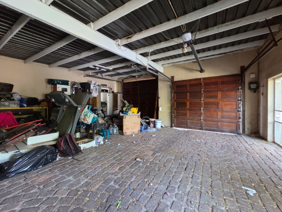 5 Bedroom Property for Sale in Croydon Gauteng