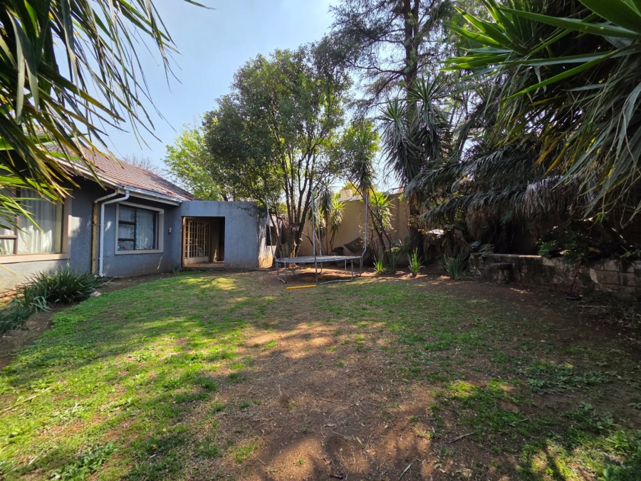 5 Bedroom Property for Sale in Croydon Gauteng
