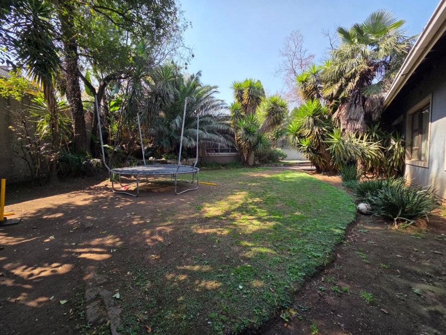 5 Bedroom Property for Sale in Croydon Gauteng