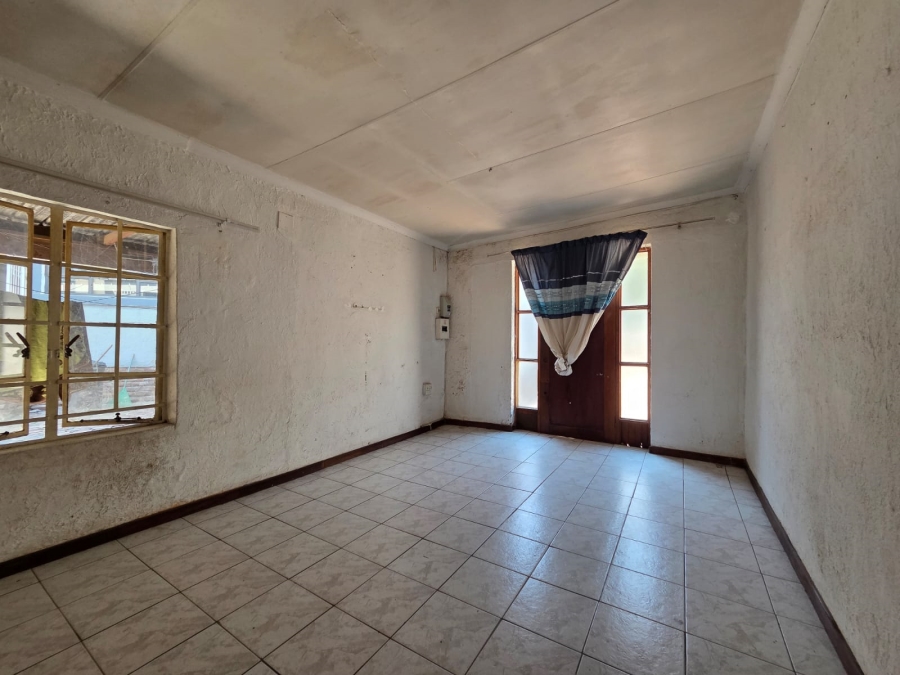 5 Bedroom Property for Sale in Croydon Gauteng