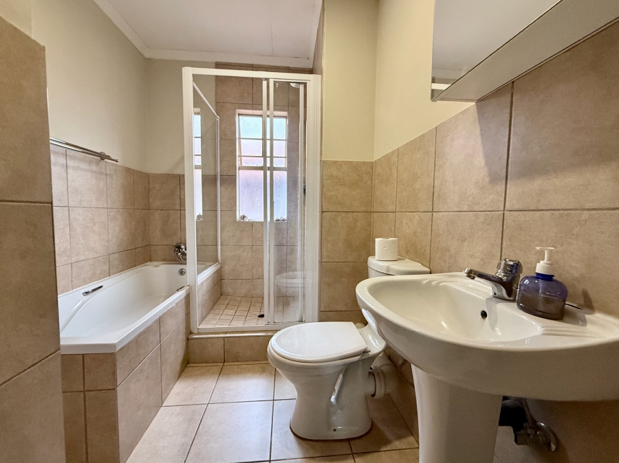 4 Bedroom Property for Sale in Hazeldean Gauteng