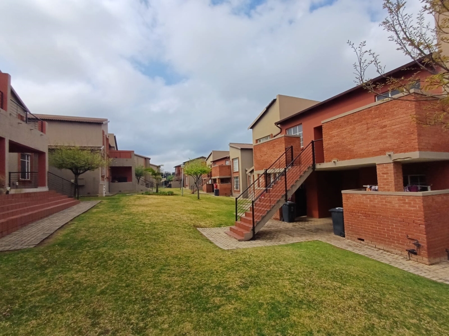 To Let 2 Bedroom Property for Rent in Kimbult A H Gauteng