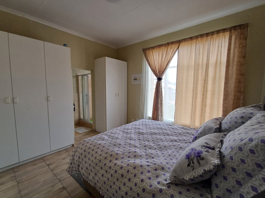 To Let 2 Bedroom Property for Rent in Kimbult A H Gauteng