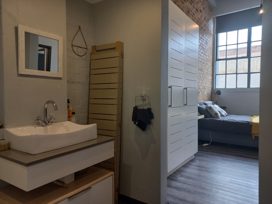 To Let 2 Bedroom Property for Rent in Braamfontein Werf Gauteng