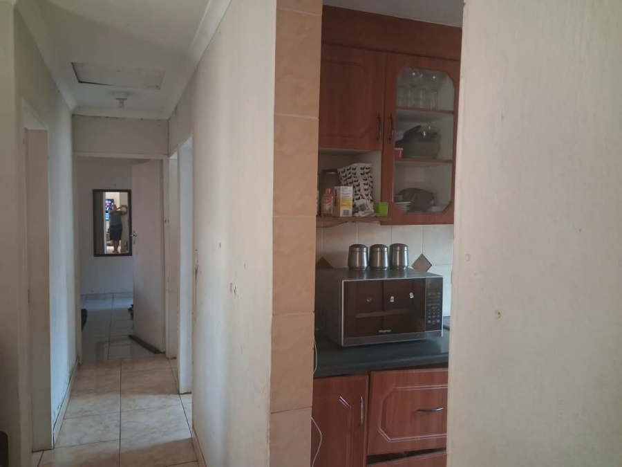3 Bedroom Property for Sale in Lotus Gardens Gauteng