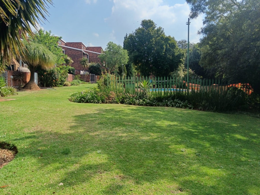 3 Bedroom Property for Sale in Helderkruin Gauteng