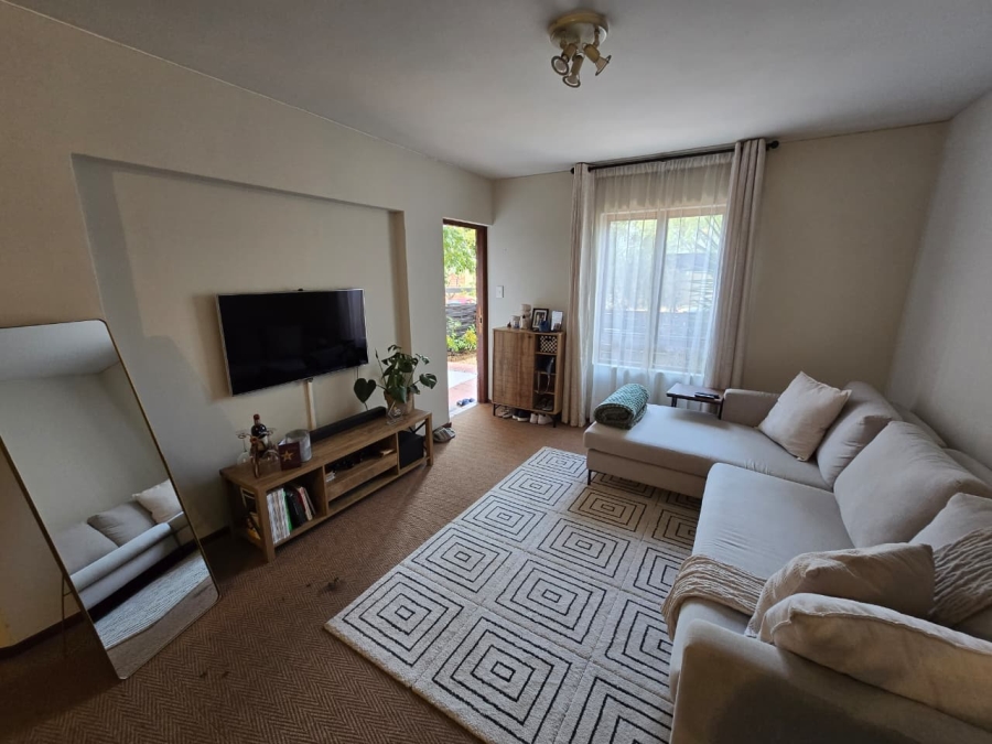 To Let 1 Bedroom Property for Rent in Bryanston Gauteng