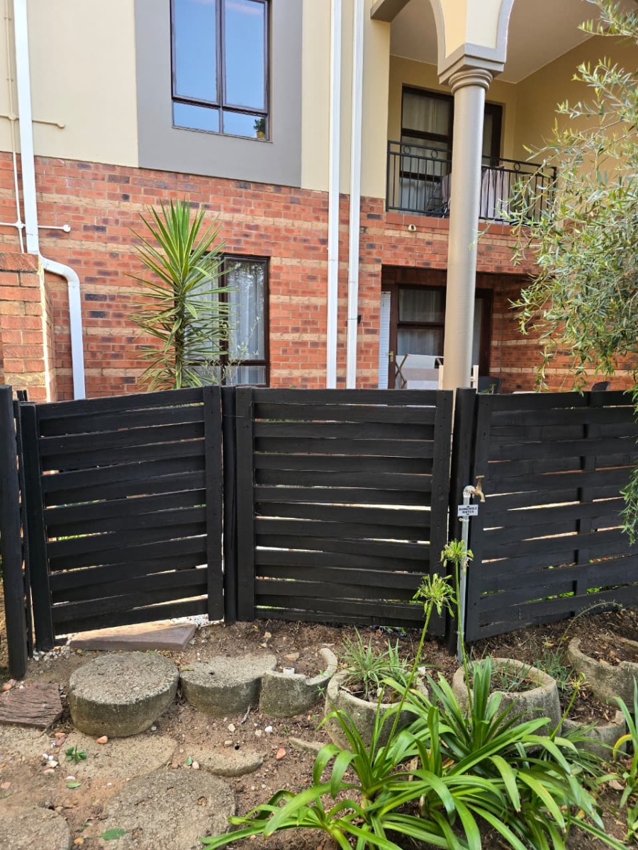 To Let 1 Bedroom Property for Rent in Bryanston Gauteng