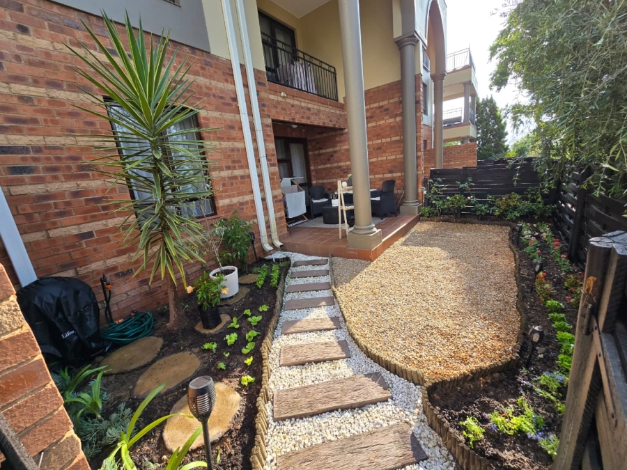 To Let 1 Bedroom Property for Rent in Bryanston Gauteng
