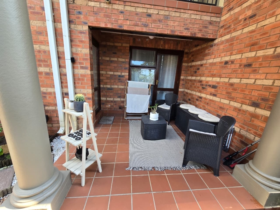 To Let 1 Bedroom Property for Rent in Bryanston Gauteng