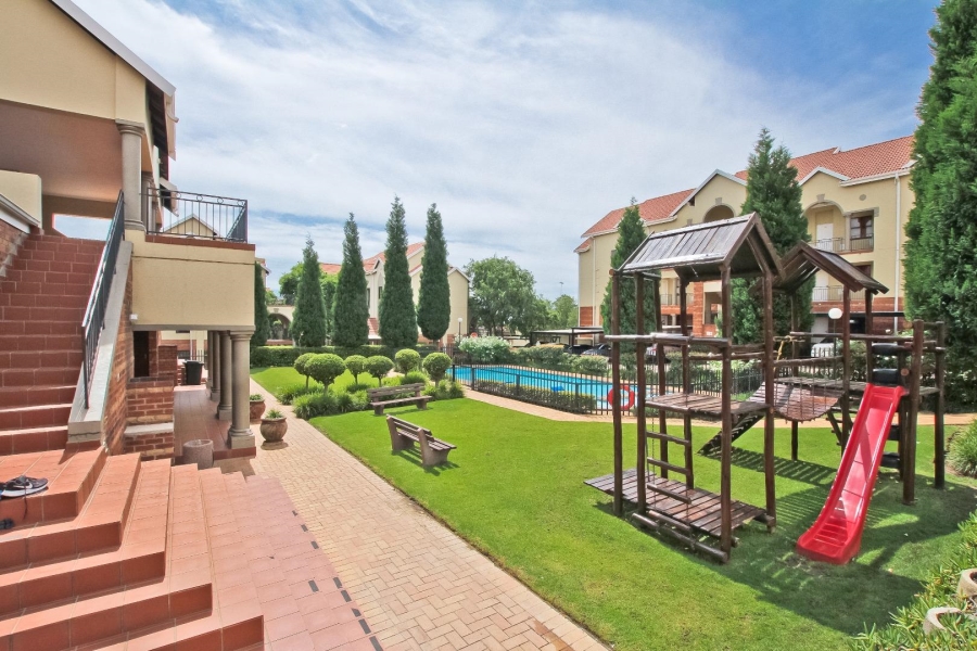 To Let 1 Bedroom Property for Rent in Bryanston Gauteng