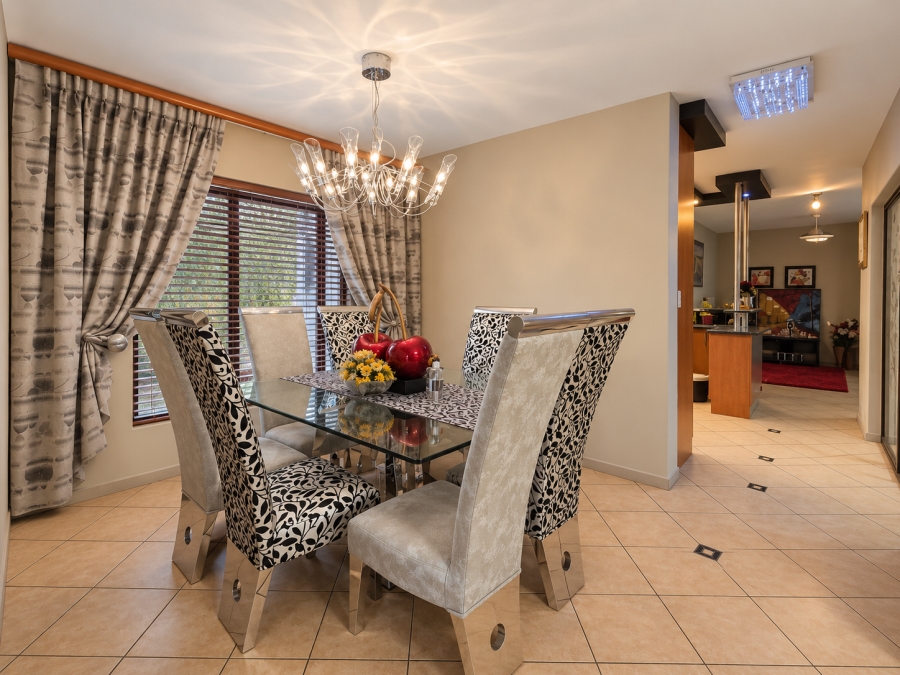 5 Bedroom Property for Sale in Willowbrook Gauteng