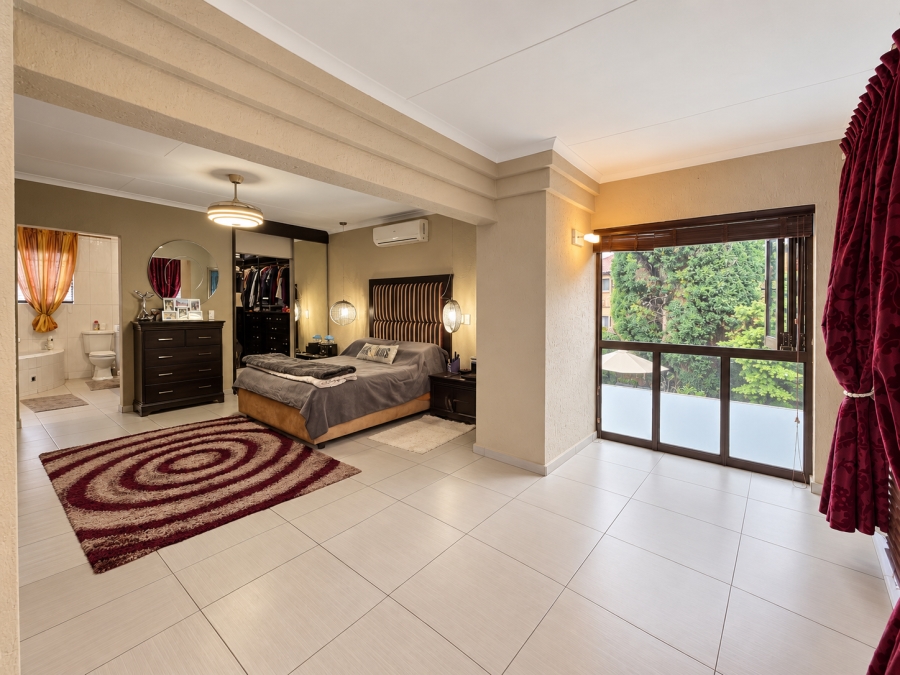 5 Bedroom Property for Sale in Willowbrook Gauteng