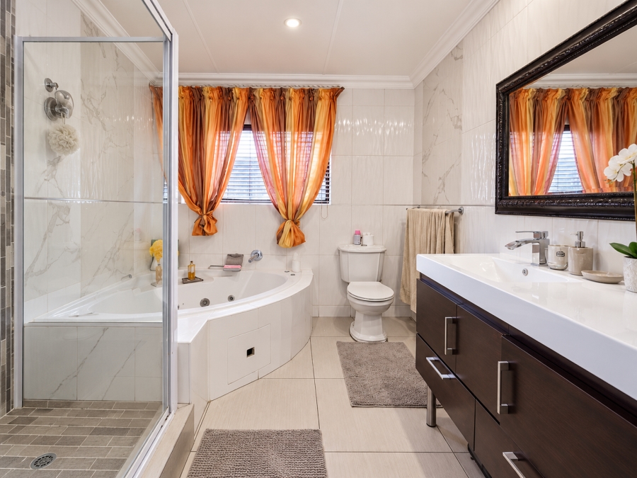 5 Bedroom Property for Sale in Willowbrook Gauteng