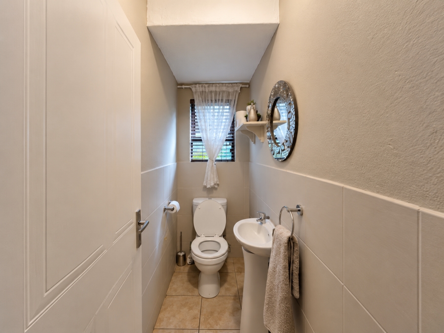 5 Bedroom Property for Sale in Willowbrook Gauteng