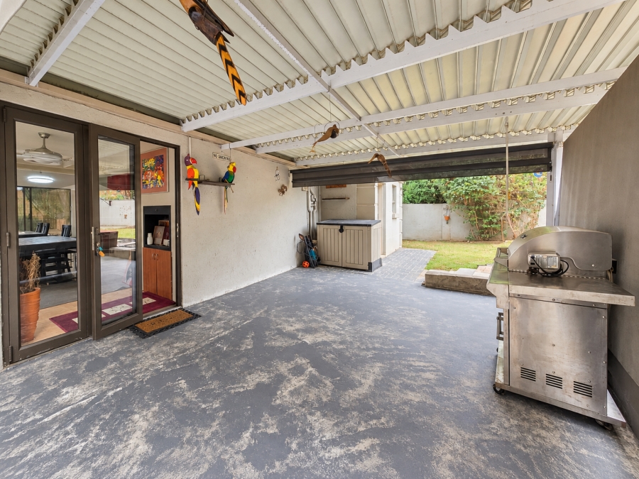 5 Bedroom Property for Sale in Willowbrook Gauteng