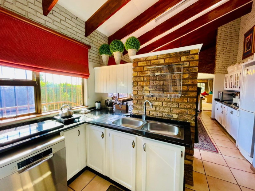 3 Bedroom Property for Sale in Glenvista Gauteng