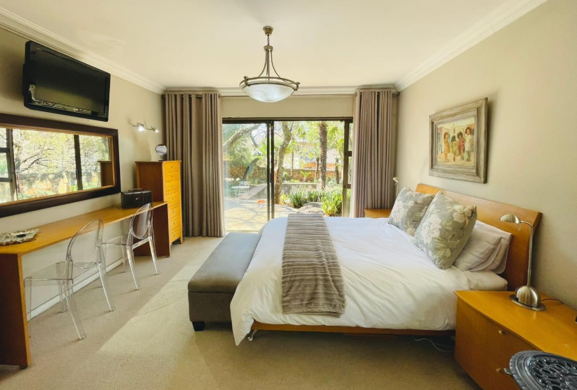 3 Bedroom Property for Sale in Glenvista Gauteng