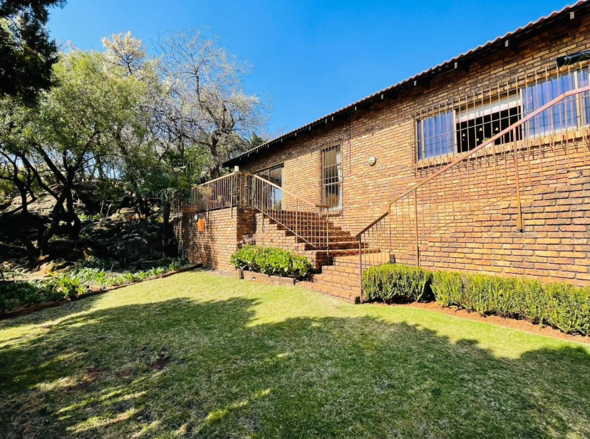 3 Bedroom Property for Sale in Glenvista Gauteng