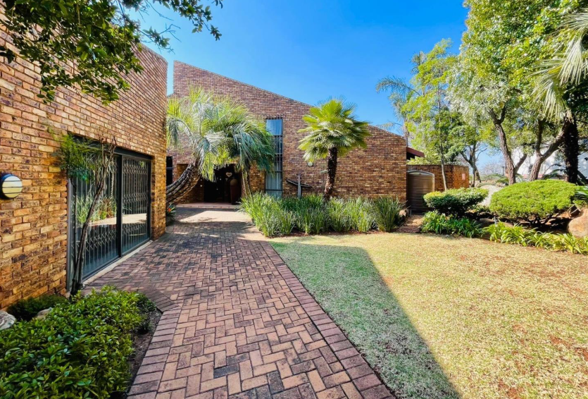 3 Bedroom Property for Sale in Glenvista Gauteng