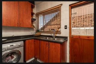 3 Bedroom Property for Sale in Suideroord Gauteng