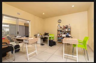3 Bedroom Property for Sale in Suideroord Gauteng