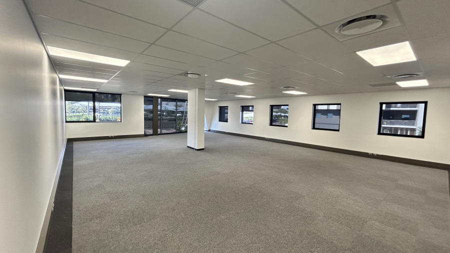 To Let Commercial Property for Rent in Die Hoewes Gauteng