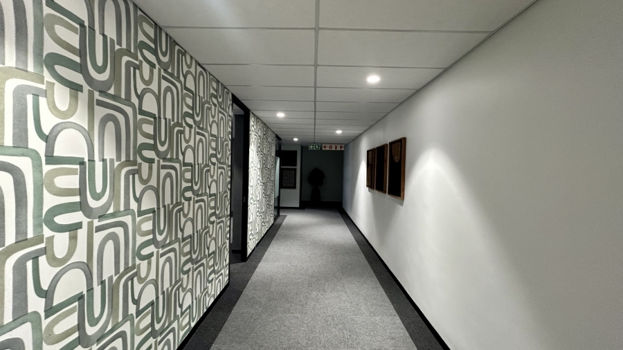 To Let Commercial Property for Rent in Die Hoewes Gauteng