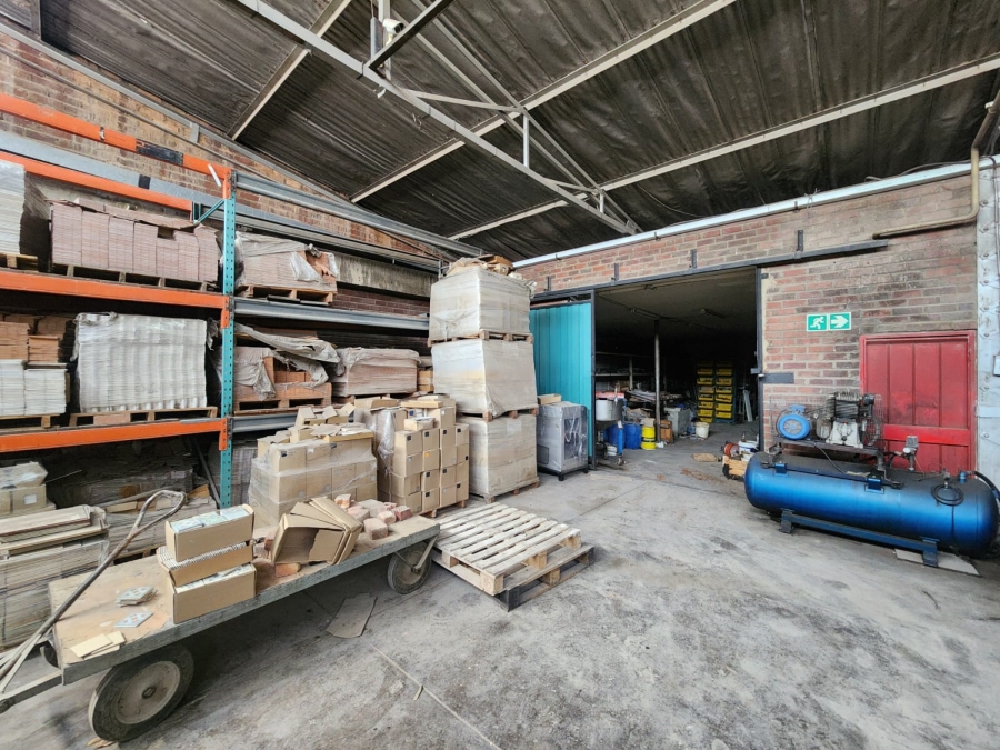 Commercial Property for Sale in Koedoespoort Industrial Gauteng