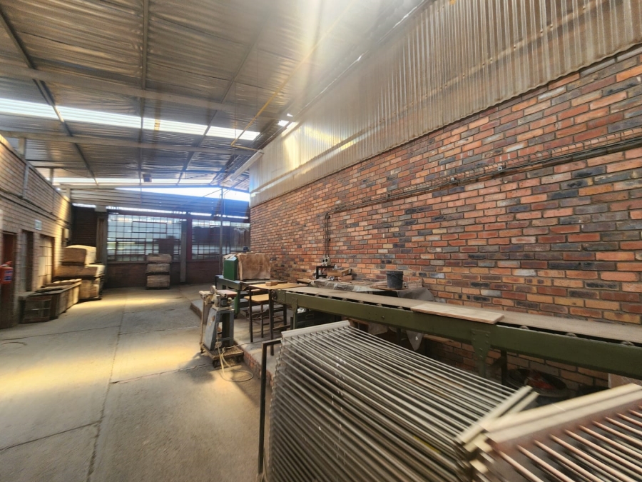 Commercial Property for Sale in Koedoespoort Industrial Gauteng