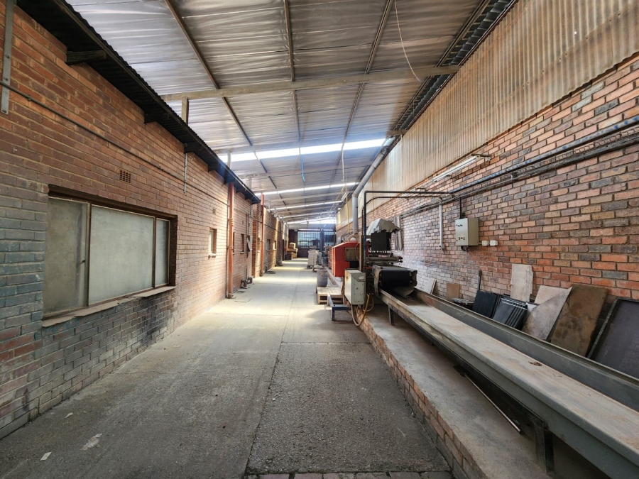 Commercial Property for Sale in Koedoespoort Industrial Gauteng