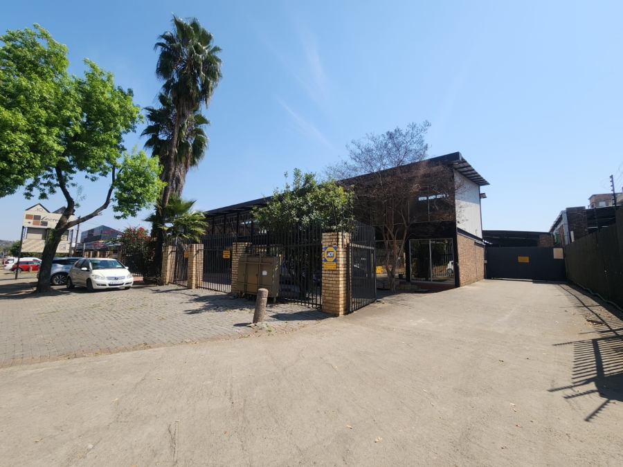 Commercial Property for Sale in Koedoespoort Industrial Gauteng