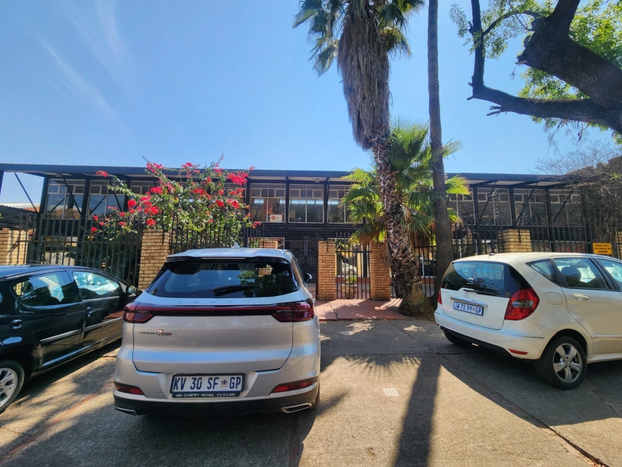 Commercial Property for Sale in Koedoespoort Industrial Gauteng