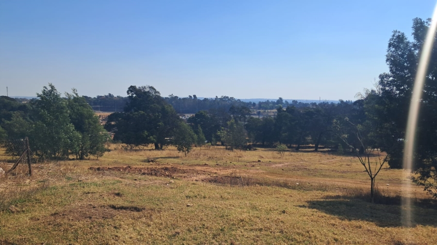 To Let Commercial Property for Rent in Doornkloof Gauteng