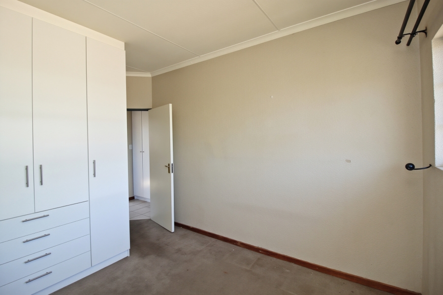 To Let 2 Bedroom Property for Rent in Farrar Park Gauteng