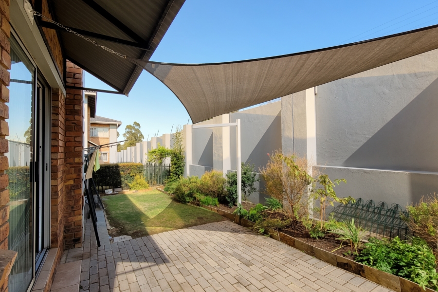 To Let 2 Bedroom Property for Rent in Farrar Park Gauteng