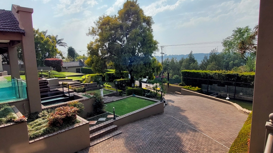 9 Bedroom Property for Sale in Waterkloof Ridge Gauteng