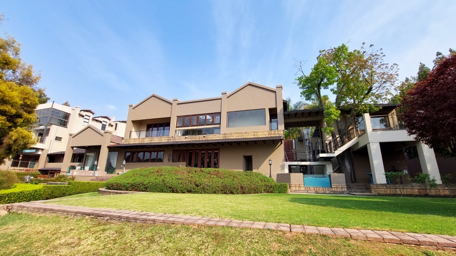 9 Bedroom Property for Sale in Waterkloof Ridge Gauteng