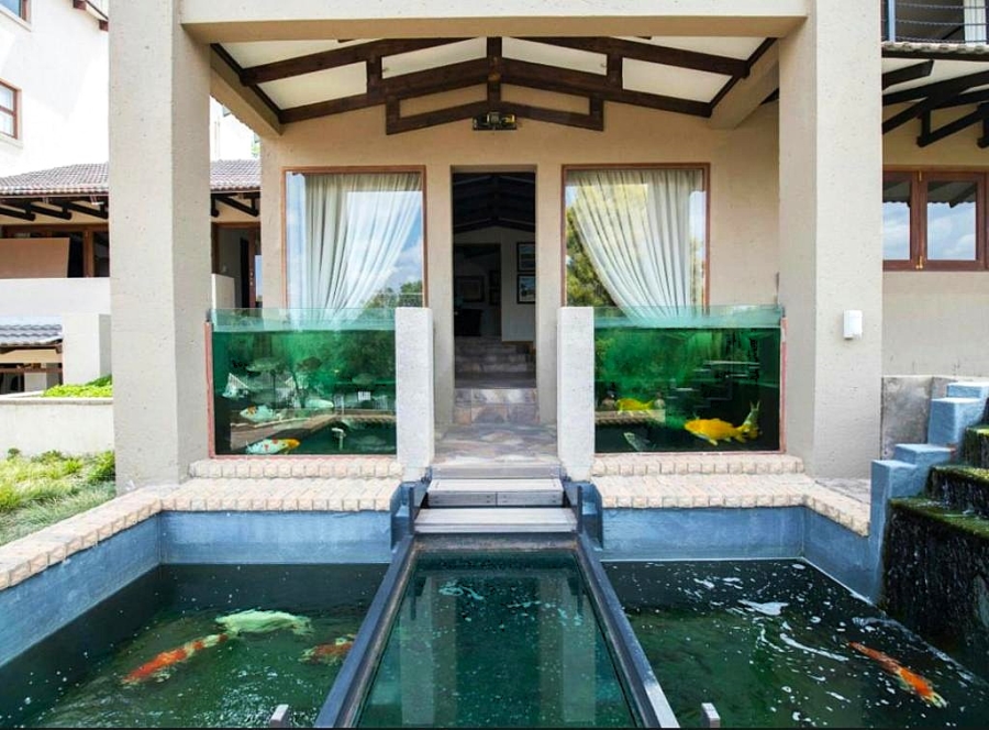 9 Bedroom Property for Sale in Waterkloof Ridge Gauteng