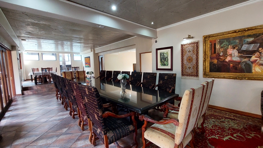 9 Bedroom Property for Sale in Waterkloof Ridge Gauteng