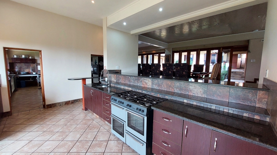 9 Bedroom Property for Sale in Waterkloof Ridge Gauteng