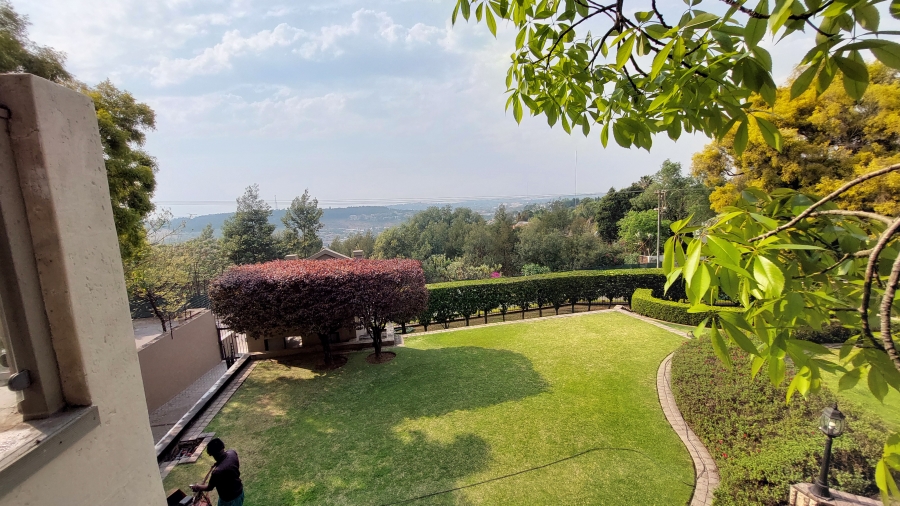 9 Bedroom Property for Sale in Waterkloof Ridge Gauteng