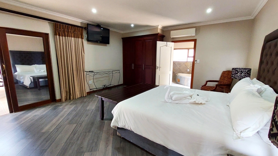 9 Bedroom Property for Sale in Waterkloof Ridge Gauteng