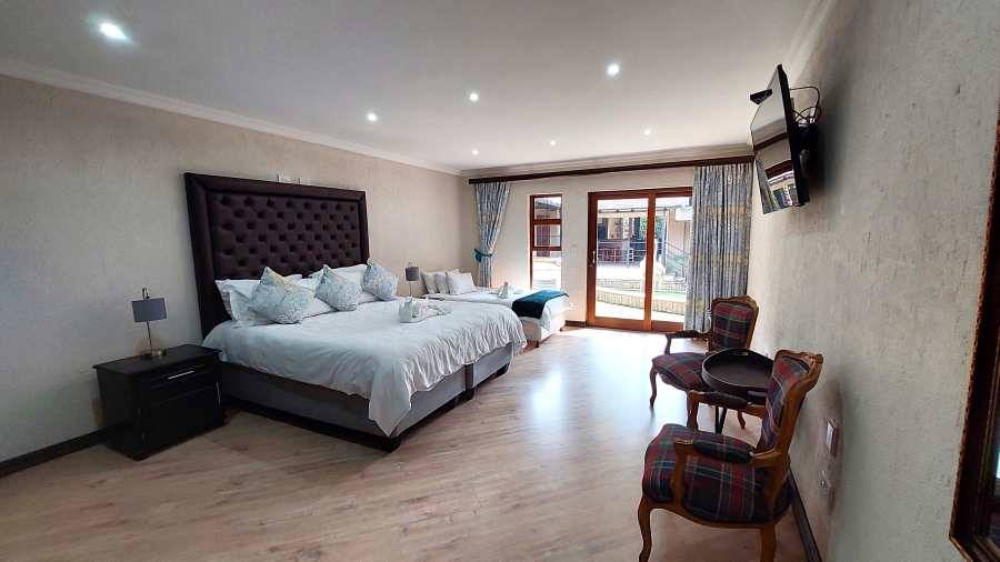 9 Bedroom Property for Sale in Waterkloof Ridge Gauteng
