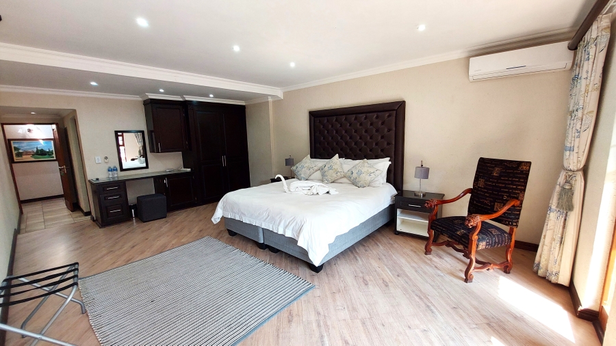 9 Bedroom Property for Sale in Waterkloof Ridge Gauteng