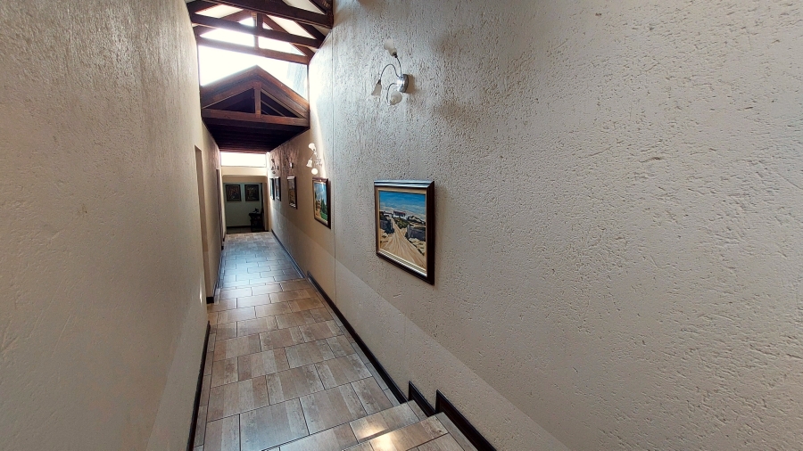 9 Bedroom Property for Sale in Waterkloof Ridge Gauteng