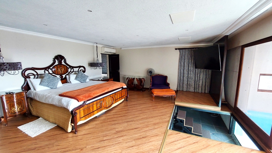 9 Bedroom Property for Sale in Waterkloof Ridge Gauteng